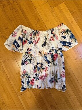 AEO Floral Off-Shoulder Ruffle Top - White with Pink & Navy XXS Vintage